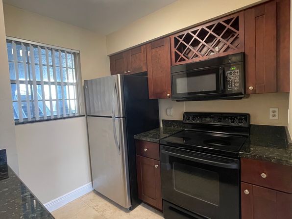 2881 N Oakland Forest Dr APT 212