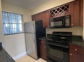 2881 N Oakland Forest Dr