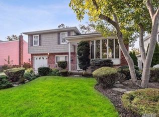 809 3rd Ave, Franklin Square, NY 11010