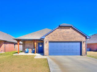 20567 N Santa Fe Ave, Harrah, OK 73045