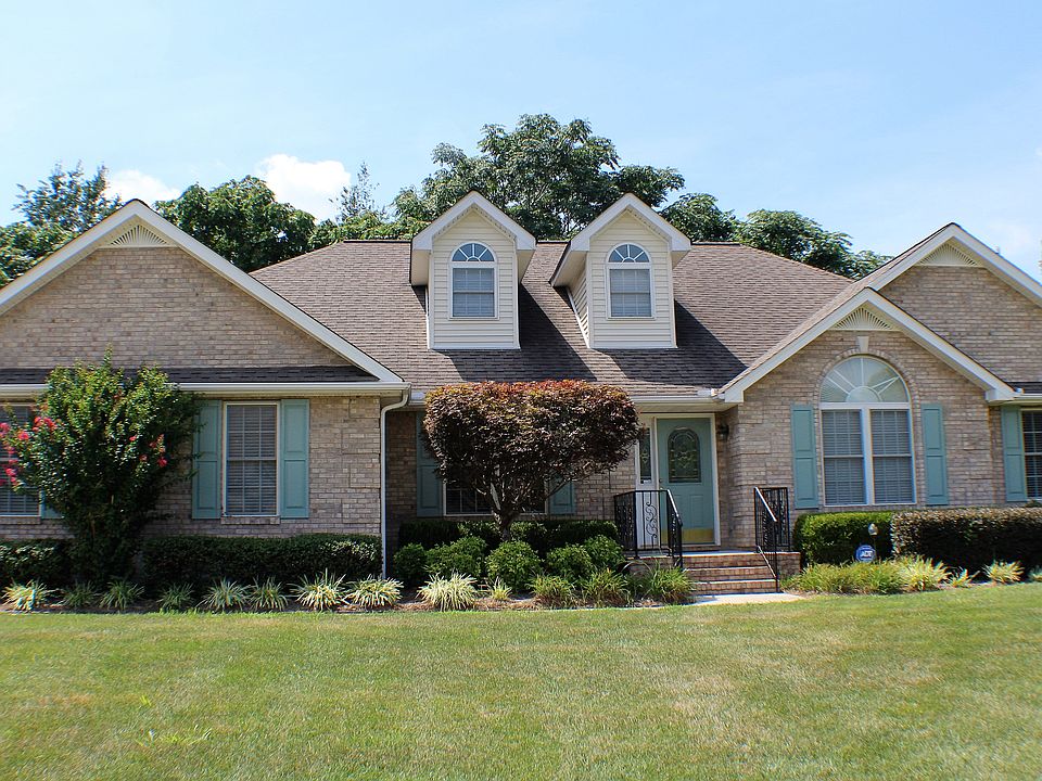 1st image of 411 S Plantation Dr