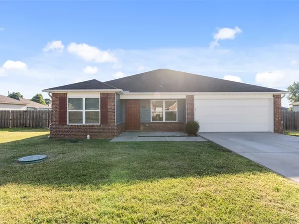 3812 Rosebud Ave, Bethel Heights, AR 72764