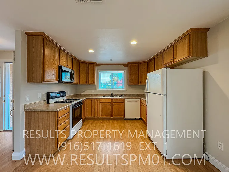 5636 Butano Way — Photo 16