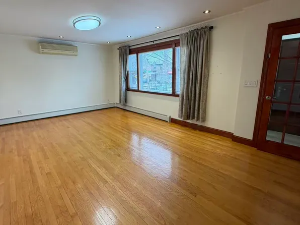 51-08 Parsons Blvd #1, Flushing, NY 11355