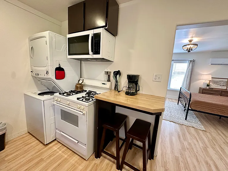 315 N 6th St #5 — Photo 2
