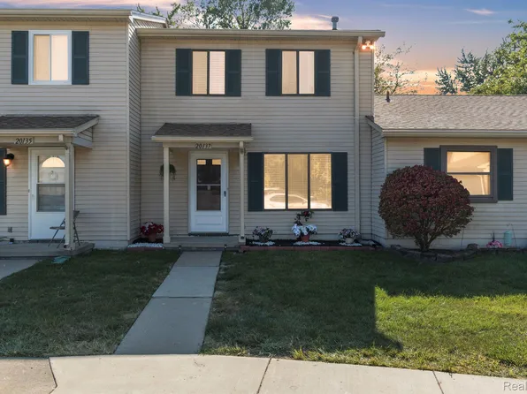 20137 Cumberland Ct, Trenton, MI 48183