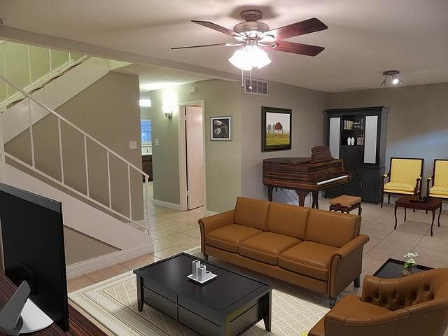 1st image of 10152 Beekman Place Dr
