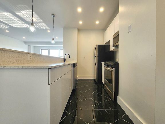4th image of 750 N Broad St APT 2C