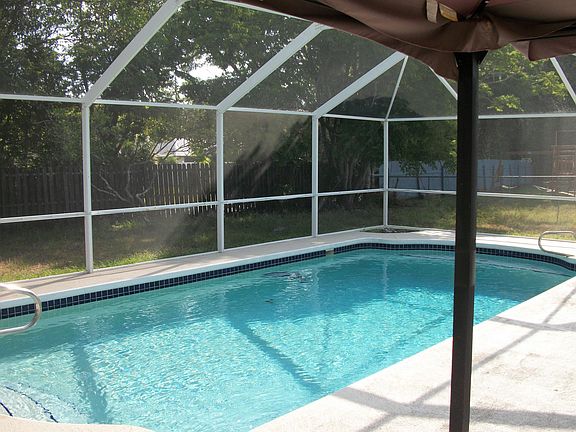 2nd image of 25 Blyth Pl