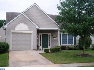 50 Wagon Wheel Ln, Columbus, NJ 08022