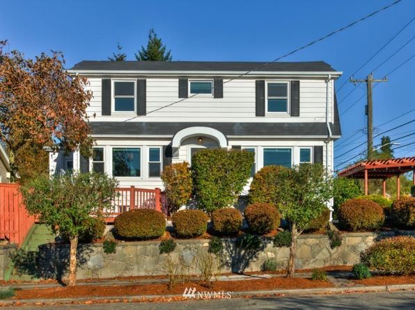 105 Main St