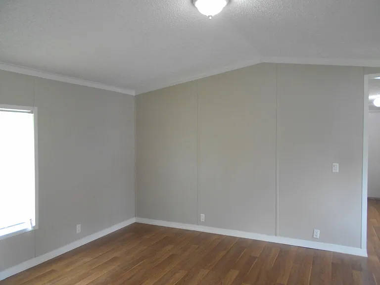 7037 Chantel Dr — Photo 6