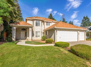 8251 N Barton Ave, Fresno, CA