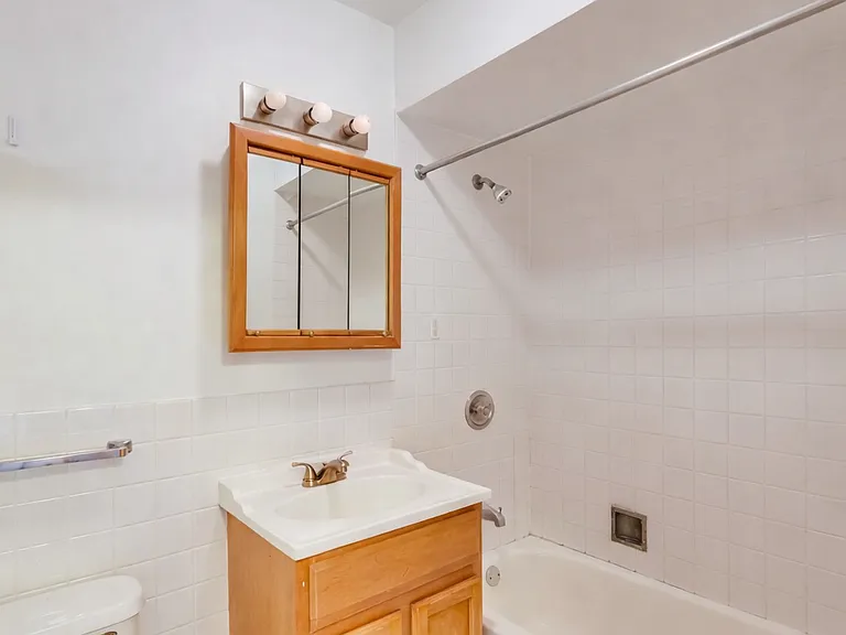 2230 S Goebbert Rd #144 — Photo 7