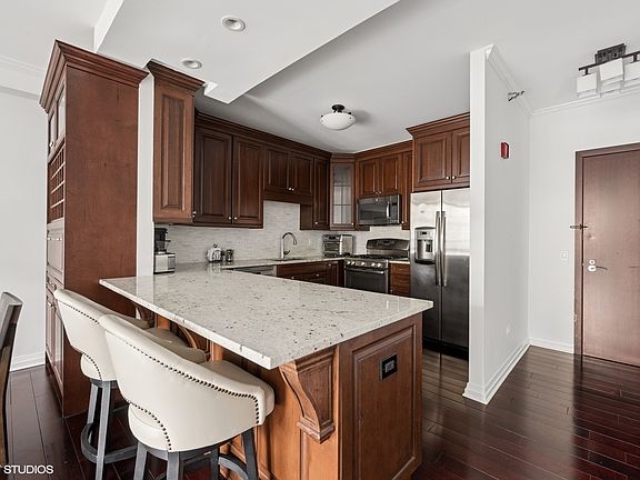 3rd image of 33 W Ontario St APT 36D