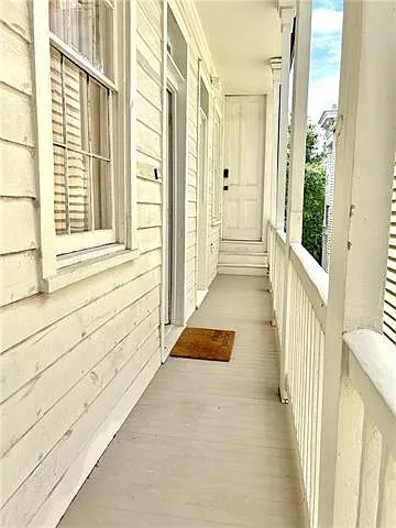 2906 Prytania St #203 — Photo 6