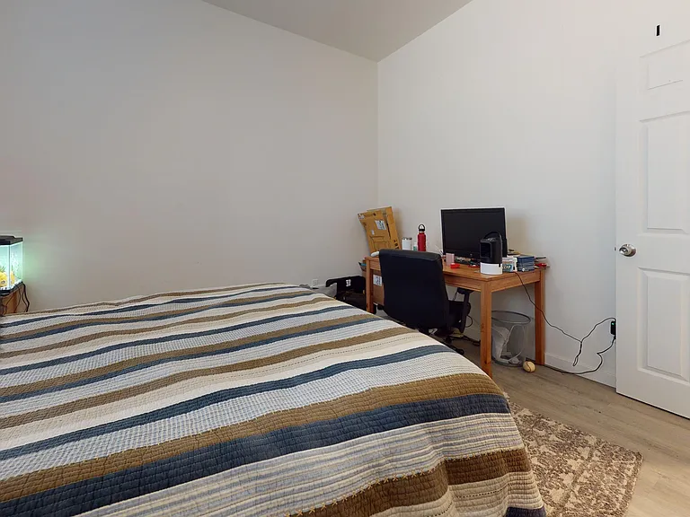 5126 Ewing St — Photo 10