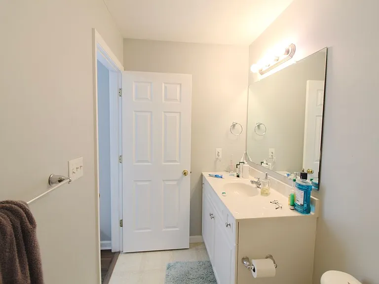 2919 Diamond Spring Ln — Photo 8