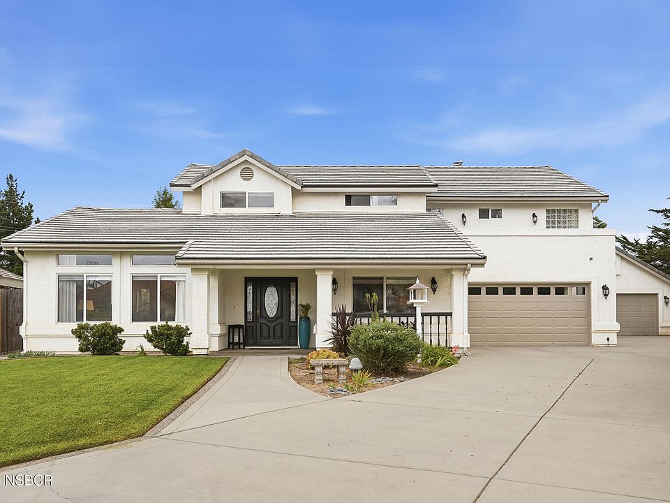 1st image of 820 Amethyst Dr