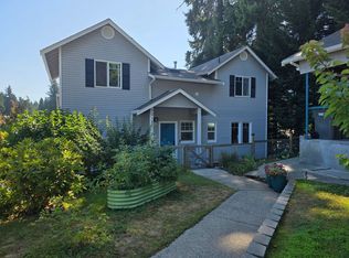 2012 Madrona Point Dr, Bremerton, WA 98312