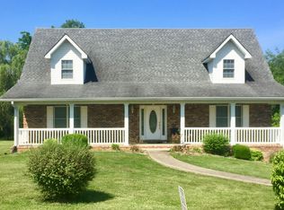 200 Beverly Hills Dr, Glasgow, KY 42141