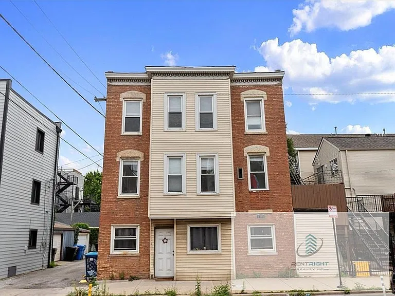 1849 W Augusta Blvd #2 — Photo 8