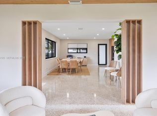Highland Lakes, Miami, FL 33180