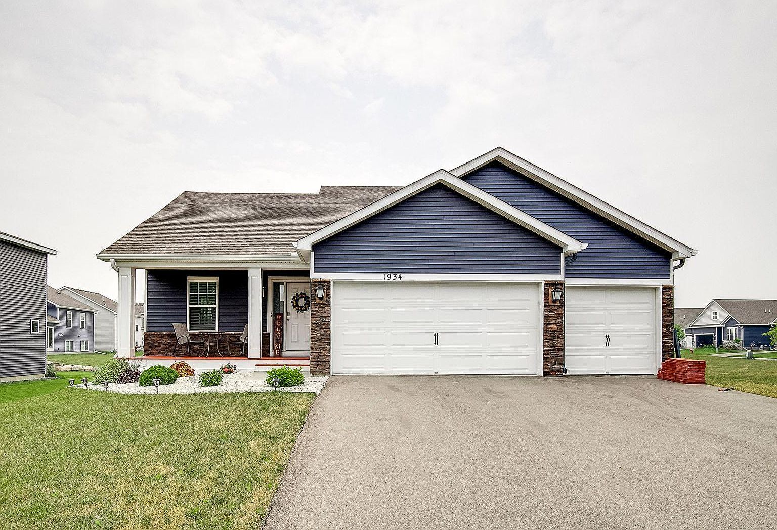 1934 Meridian Curv, Carver, MN 55315 Zillow