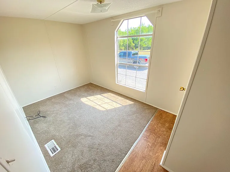 7447 Carthage Hwy — Photo 10