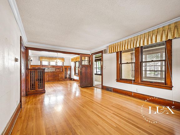 2nd image of 1356 Asbury St