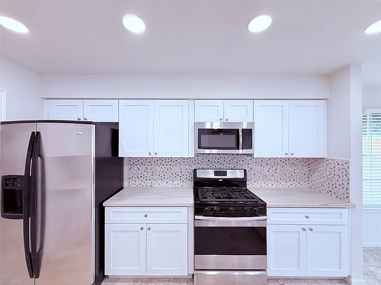 13407 Carruth Ln — Photo 4