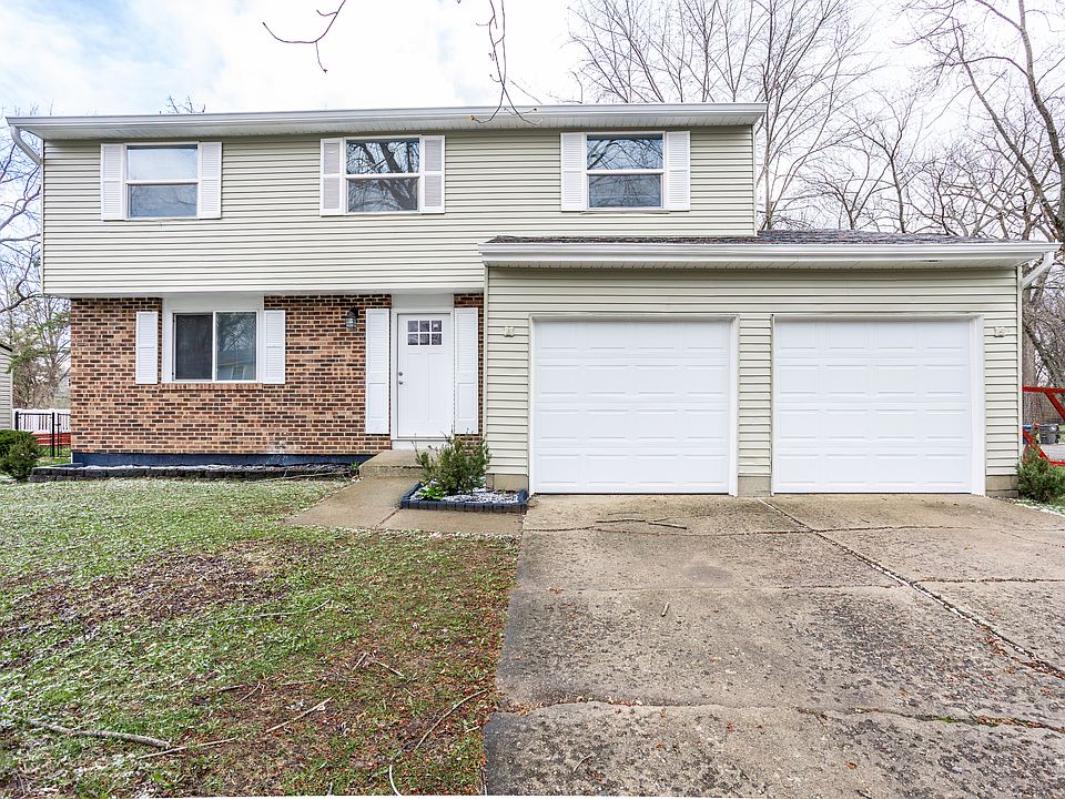 1st image of 2613 N Sheffield Dr