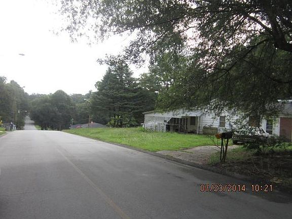 4th image of 1135 Green Circle Dr