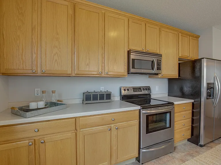 680 N 2nd St #406 — Photo 12