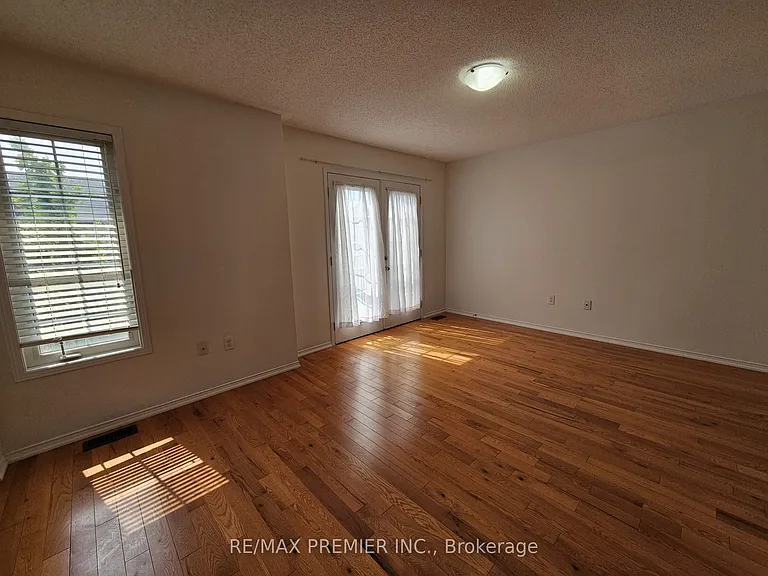 745 Farmstead Dr #12 — Photo 7