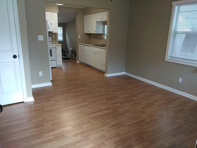 910 9th Ave SW — Photo 21