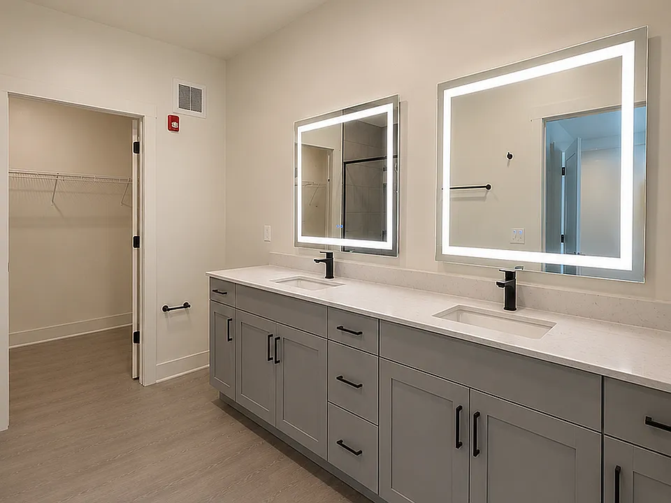 LC Ingleside Bathroom 2