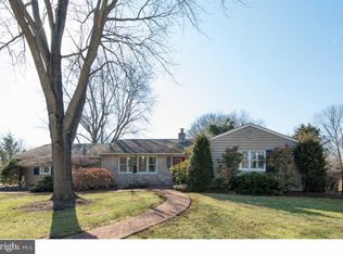 827 Mount Airy Rd, Collegeville, PA 19426