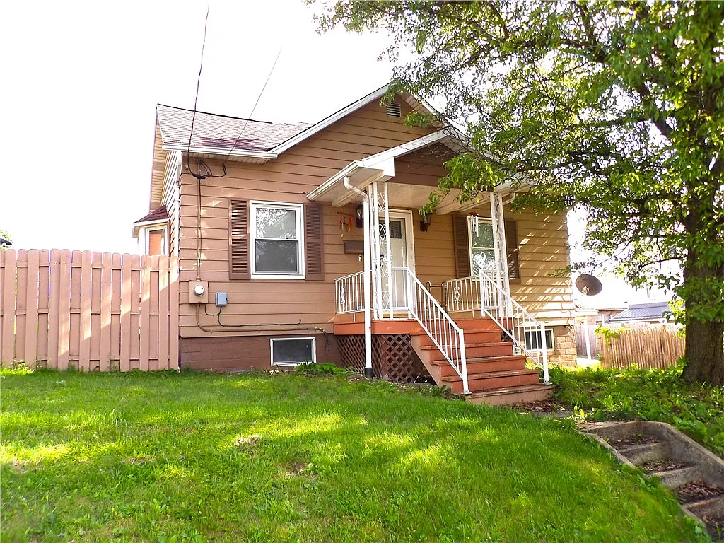 192 Searight Ave photo 1