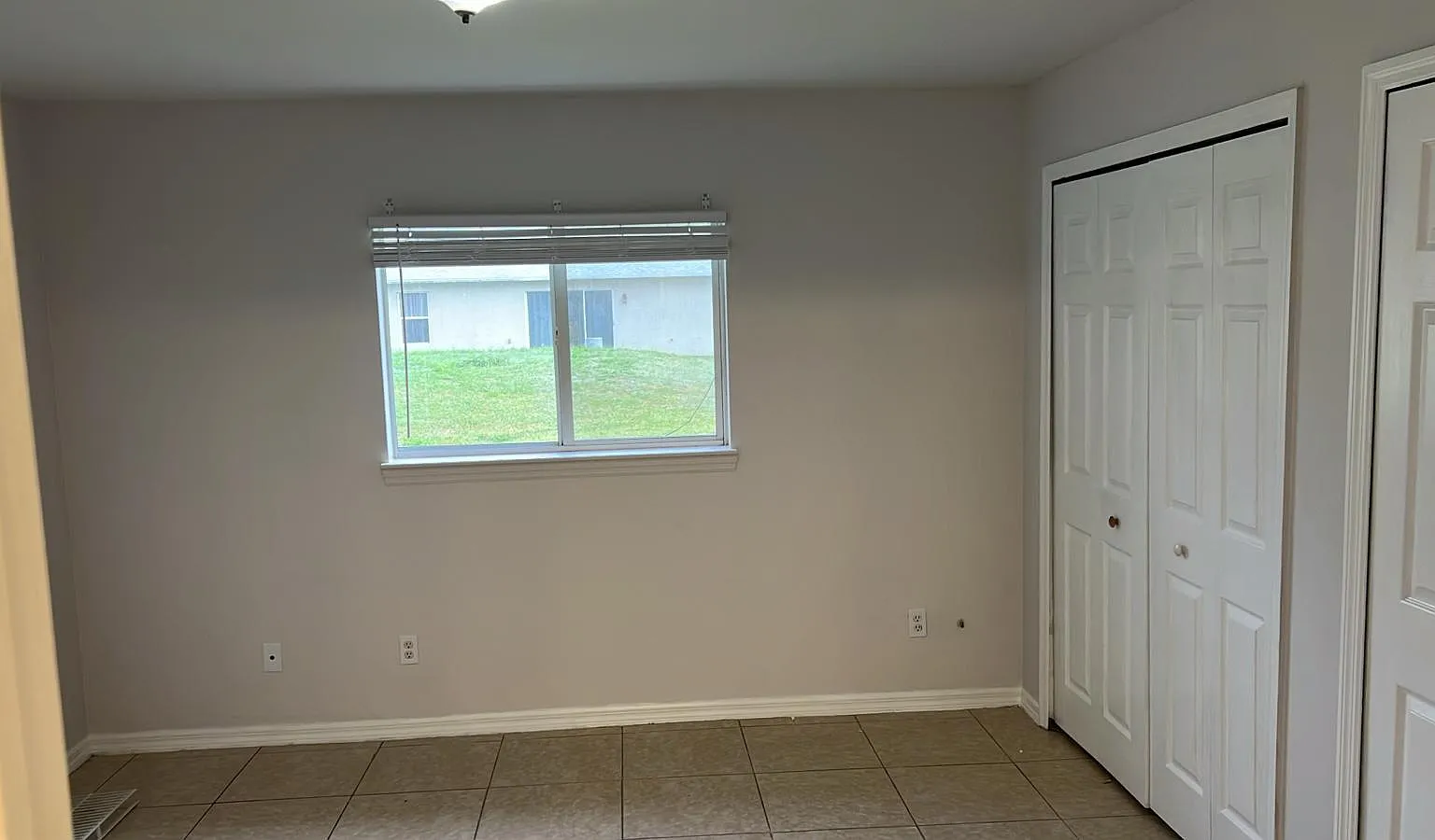 817 Meadow Rd — Photo 2