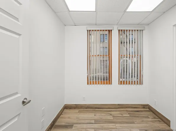 248 Avenue P image 26 of 51