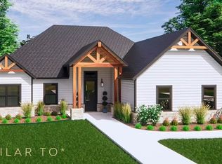 103 Parker Ln, Centerville, GA 31028