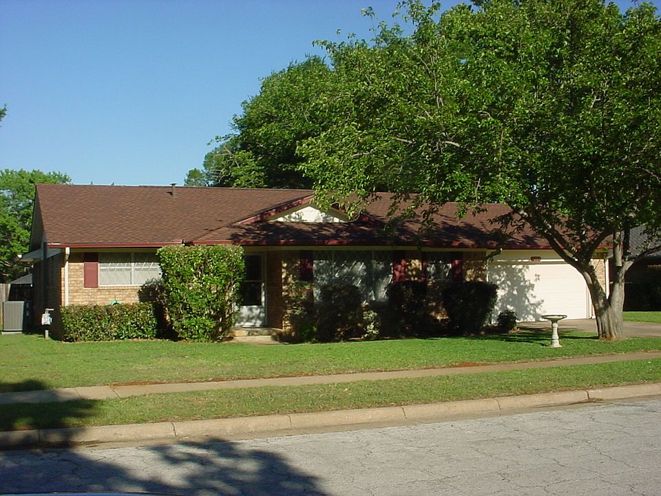 1st image of 3204 Monties Ln