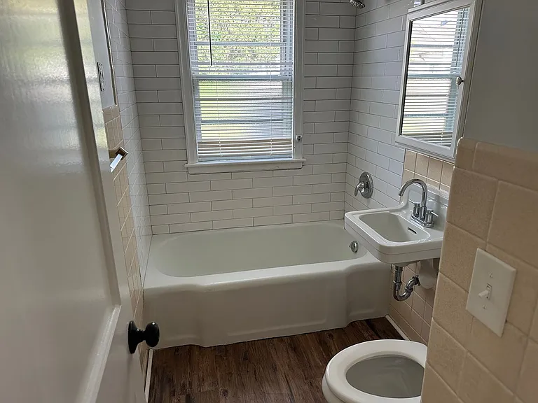 1117 Rode Ave — Photo 6