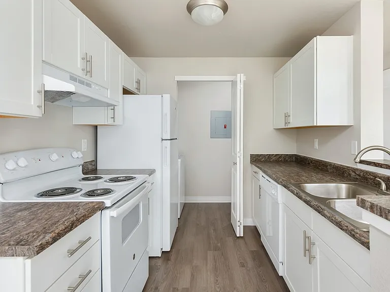 Bellwether Apartments — Photo 9