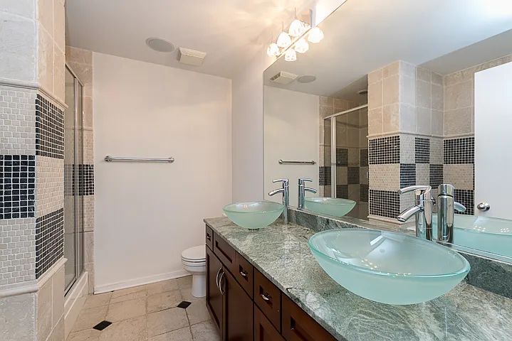 1735 N Paulina St #206 — Photo 11