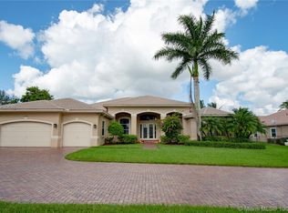 15379 SW 33rd St, Davie, FL 33331