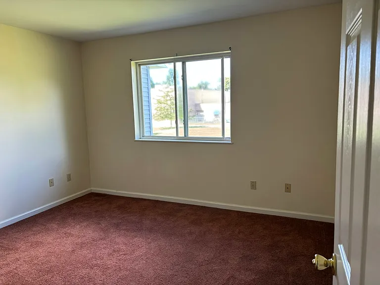 108 Glen Combe Cir #0 — Photo 9