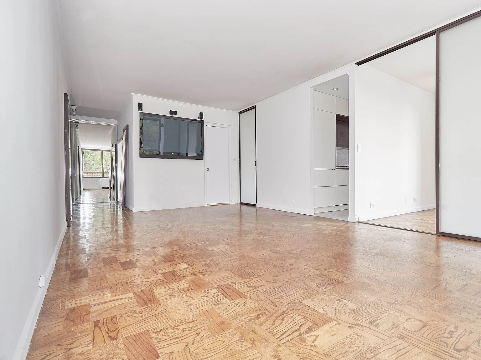 630 First Avenue — Photo 1