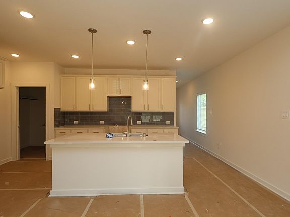 3rd image of 16842 Cockspur Hawthrown Ln